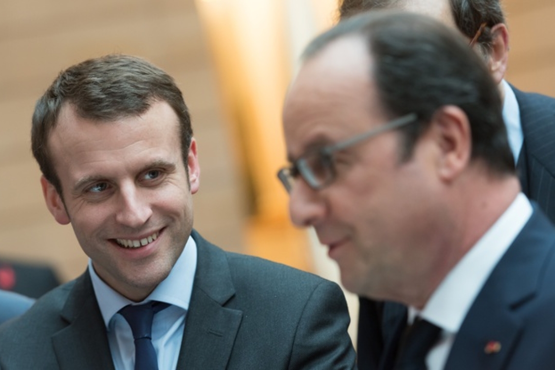 Hollande exhorte Macron à trancher : "Décider mal vaut mieux que ne pas décider"